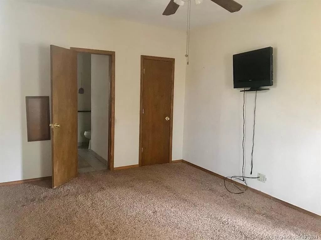 Bedroom, spring 2021.